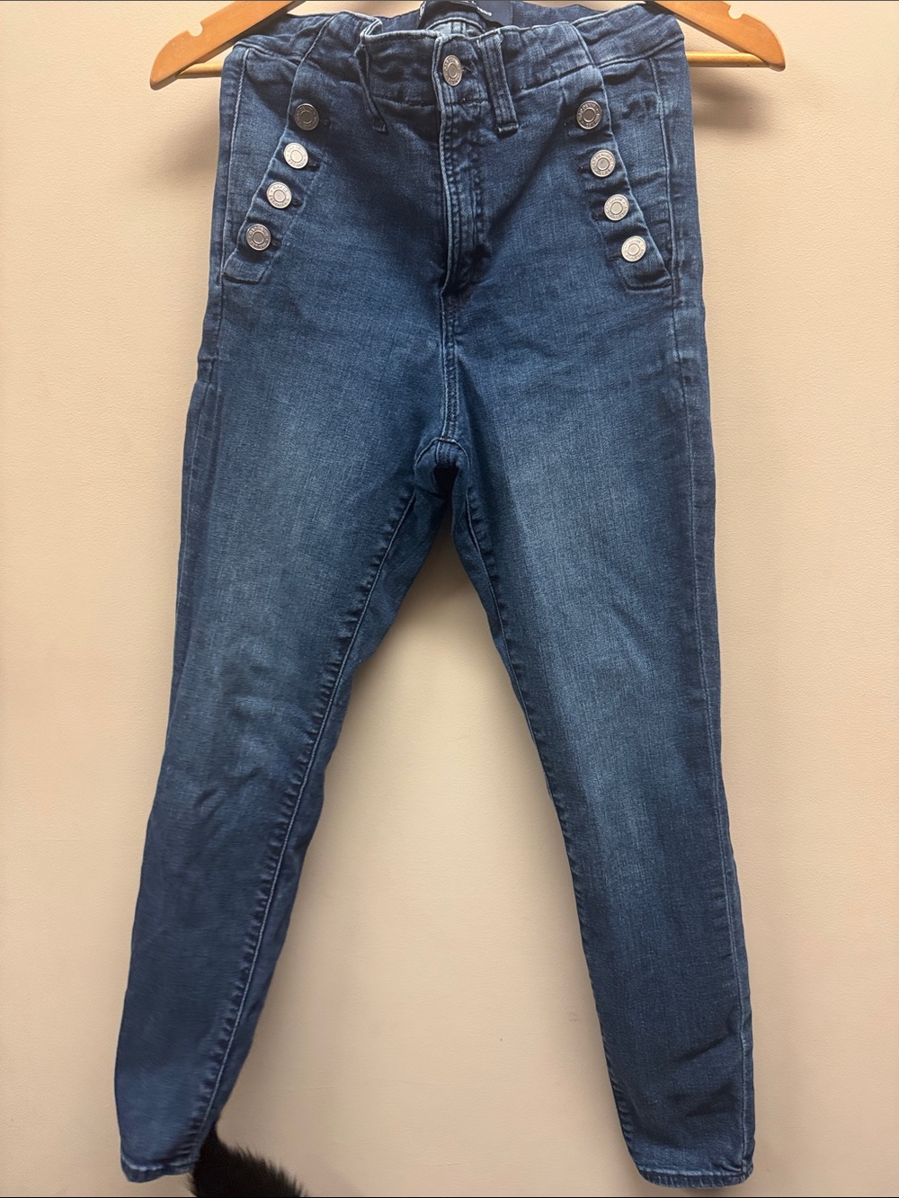 GAP Women’s Dark Blue Skinny Jeans with Button Accent